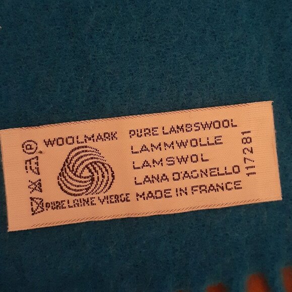 Lambswool Scarf - Picture 4 of 8